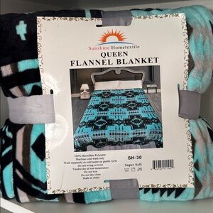 New Queen size flannel blanket,throw,soft and cozy,Aztec print,Turquoise
